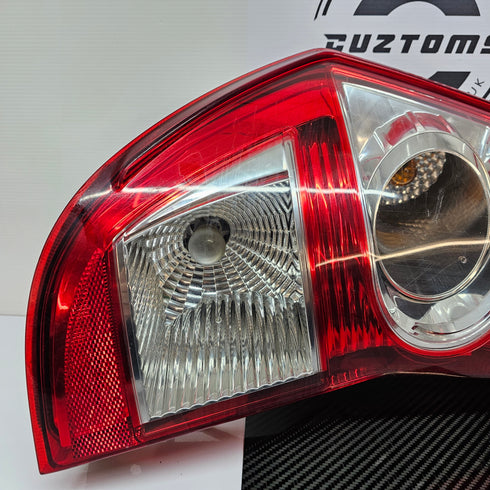 Suzuki Splash NS Rear Tail Lamp Unit * 35850-83K00 *