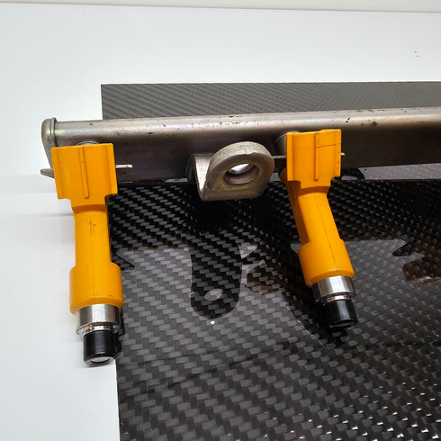 Suzuki Swift Fuel Rail & Injectors - 15730-73K00 & 15710-73KA0