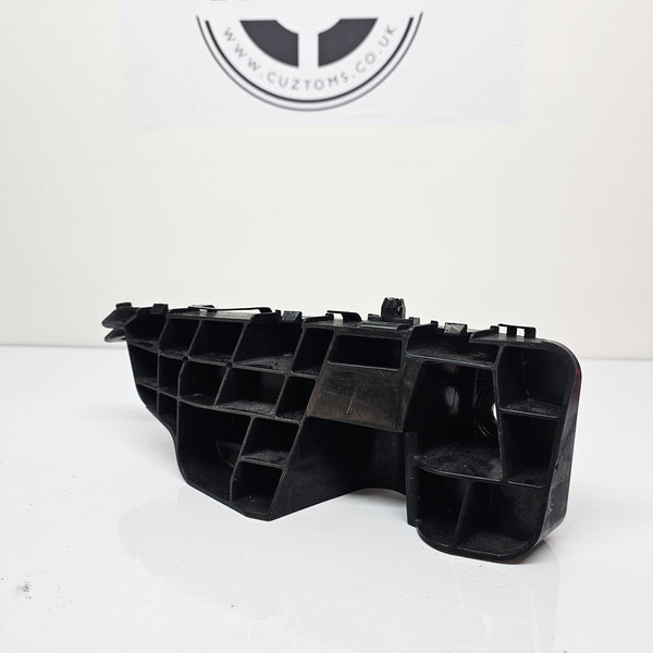 Suzuki Swift Wing / Bumper Bracket RH / OS * 71731-68L00