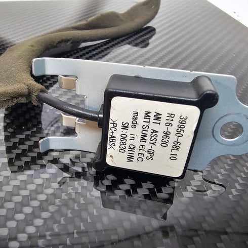 Suzuki GPS Antenna For SDLA / Garmin - 39950-68L10