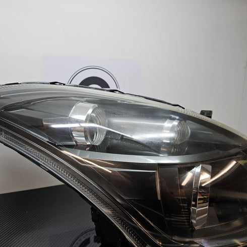 Suzuki Swift Sport ZC32S Headlight * RH * Xenon * 2011-2017