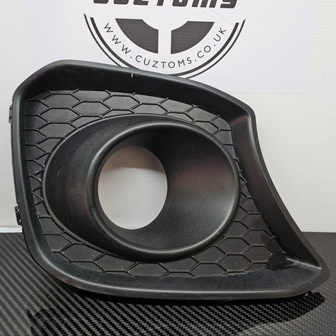 Suzuki Swift Sport ZC33S Fog Light Bezel RH - 71751-68R00