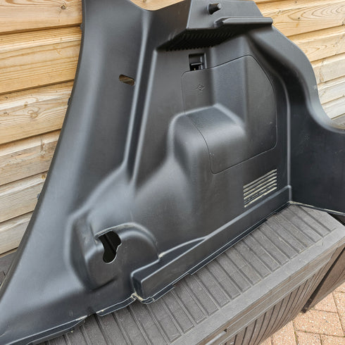 Suzuki Swift AZ Os Boot Trim Quarter Lower * 2017-2024 * 76270-52R00-5PK90 *