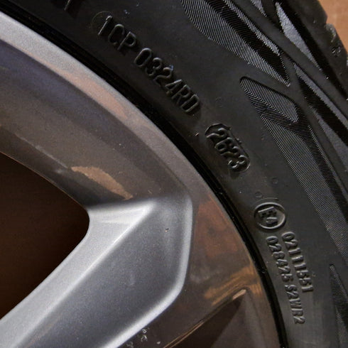 Suzuki Vitara SZ-T Single Alloy Wheel & Tyre 215/55/17 * 0856