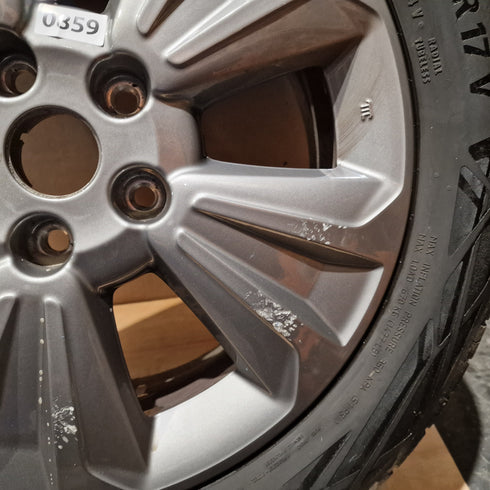 Suzuki Vitara SZ-T Single Alloy Wheel & Tyre 215/55/17 * 0859