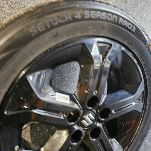Suzuki Vitara S Single Alloy Wheel & Tyre 215/55/17 * TPMS * 0298