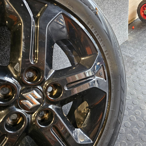 Suzuki Vitara S Single Alloy Wheel & Tyre 215/55/17 * TPMS * 0298