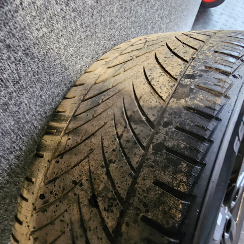 Suzuki Vitara S Single Alloy Wheel & Tyre 215/55/17 * TPMS * 0298