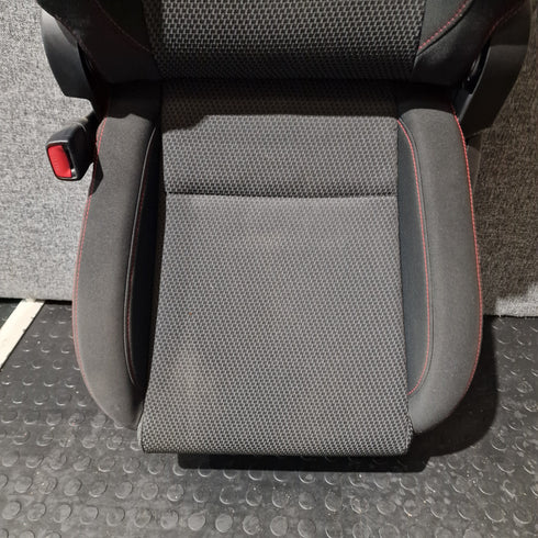 Suzuki Swift Sport ZC32S Passenger Seat * 2011-2017 *