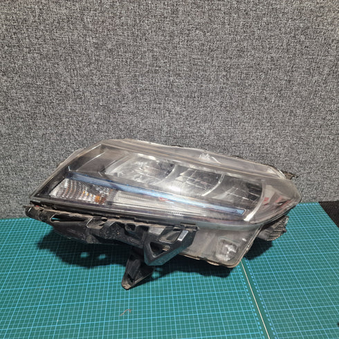 Suzuki VITARA LY Headlight LED Nearside