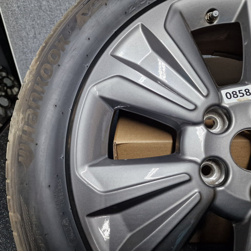 Suzuki Vitara SZ-T Single Alloy Wheel & Tyre 215/55/17 * 0858
