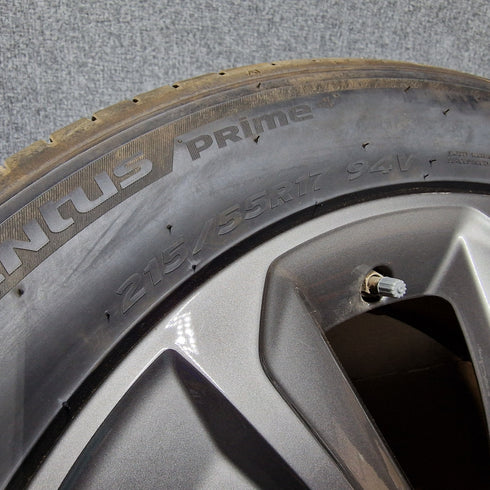 Suzuki Vitara SZ-T Single Alloy Wheel & Tyre 215/55/17 * 0858