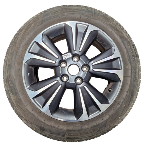 Suzuki Vitara SZ5 Single Alloy Wheel & Tyre 215/55/17 * 0967