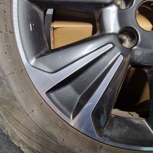 Suzuki Vitara SZ5 Single Alloy Wheel & Tyre 215/55/17 * 0967