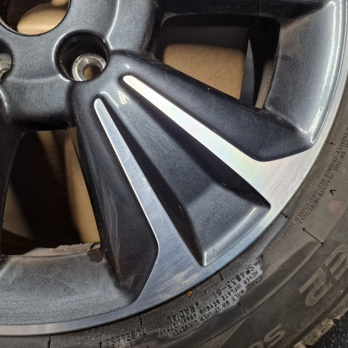 Suzuki Vitara SZ5 Single Alloy Wheel & Tyre 215/55/17 * 0968