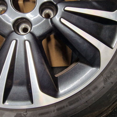 Suzuki Vitara SZ5 Single Alloy Wheel & Tyre 215/55/17 * 0978