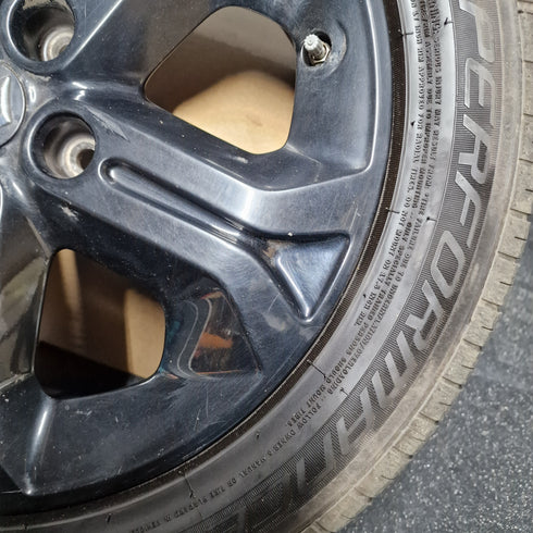 Suzuki Vitara S Single Alloy Wheel & Tyre 215/55/17 * TPMS * 0987