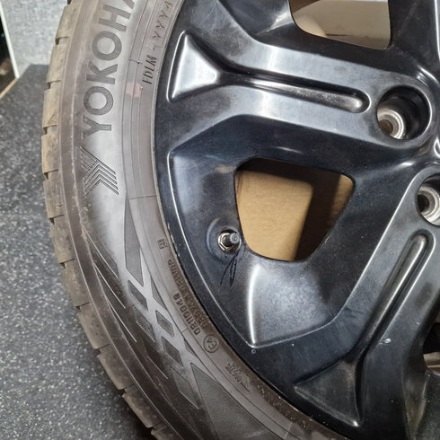 Suzuki Vitara S Single Alloy Wheel & Tyre 215/55/17 * TPMS * 0983