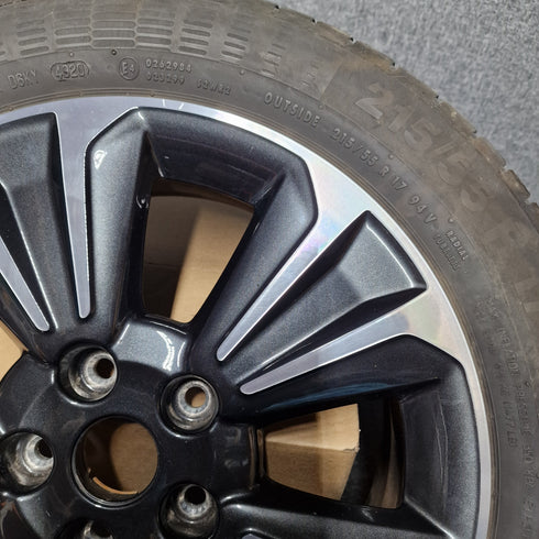 Suzuki Vitara SZ5 Single Alloy Wheel & Tyre 215/55/17 * 0723