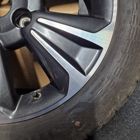 Suzuki Vitara SZ5 Single Alloy Wheel & Tyre 215/55/17 * 0723