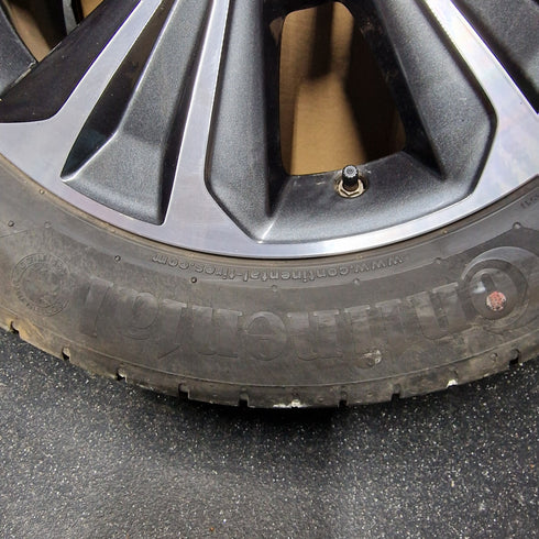 Suzuki Vitara SZ5 Single Alloy Wheel & Tyre 215/55/17 * 0723