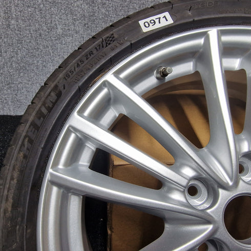 Suzuki Swift Sport ZC32S Single Alloy Wheel & MICHELIN Tyre 195/45/17 * 0971