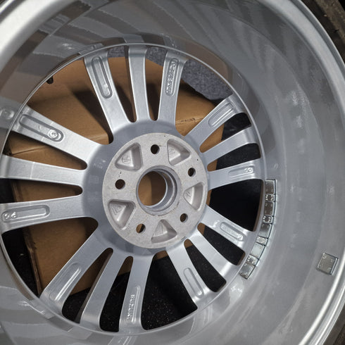 Suzuki Swift Sport ZC32S Single Alloy Wheel & MICHELIN Tyre 195/45/17 * 0971