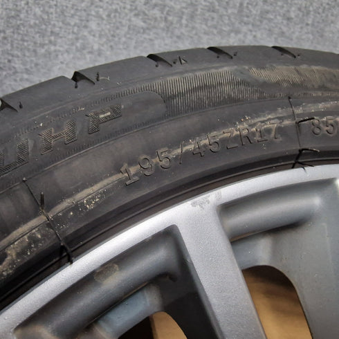 Suzuki Swift Sport ZC32S Single Alloy Wheel & Tyre 195/45/17 * 0979