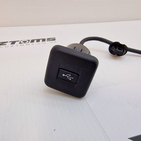 Suzuki USB Port With Cable - 39105-57L10 & 39106-68L00