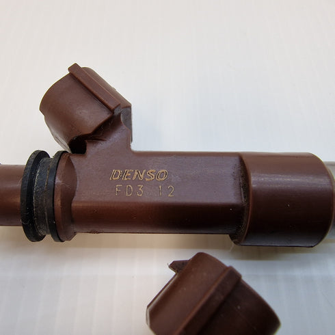 Suzuki Swift Sport ZC32S Fuel Injectors - 15710-70L00