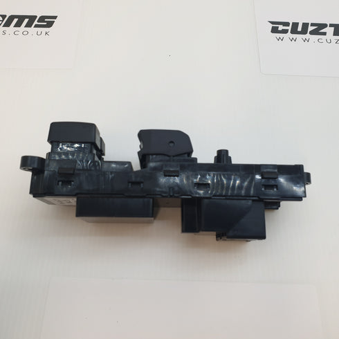 Suzuki Swift Window Switch Pack 3 door - 37990-68L00