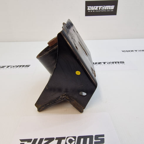 Suzuki Swift Sport ZC32S Gearbox Mount * 11620-70L00 *