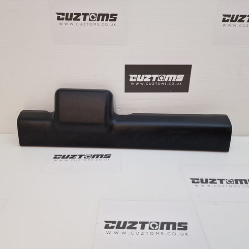 Suzuki Swift Offside Front Lower Kick Plate Trim * 76151-52R R *