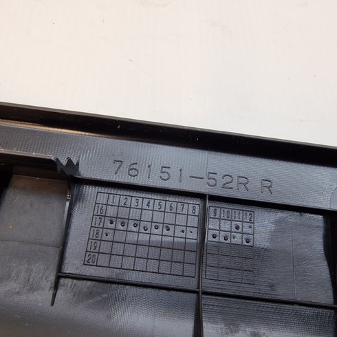 Suzuki Swift Offside Front Lower Kick Plate Trim * 76151-52R R *