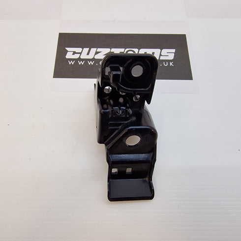 Suzuki Swift Front Bumper Holder Bracket RH * 71733-68L00 R*