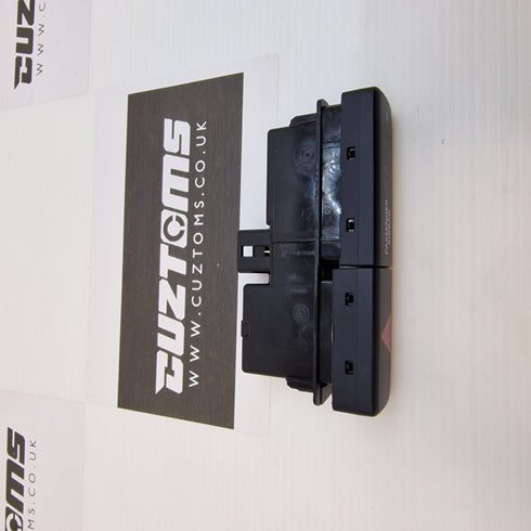 Suzuki Vitara Hazard Light Switch * CZ6056N93A *