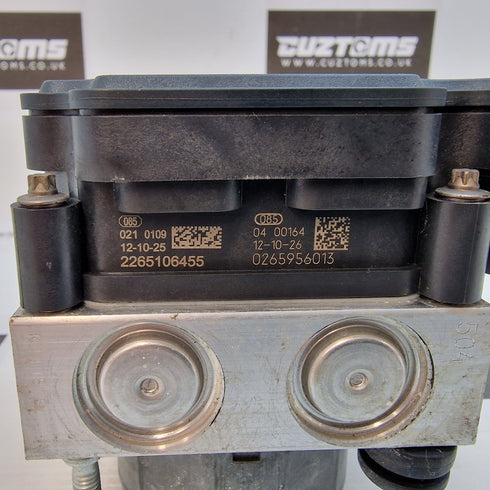 Suzuki Swift ABS Pump * 56110-68LA2 * 0265243031 2265106455 0265956013 * 2WD * 2012 *