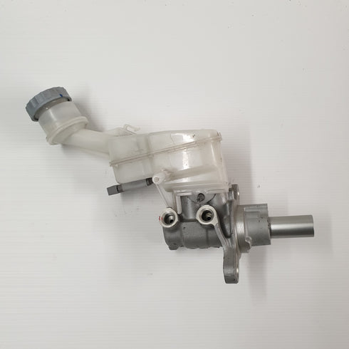 Suzuki Swift Brake Master Cylinder * 2011-2017 *